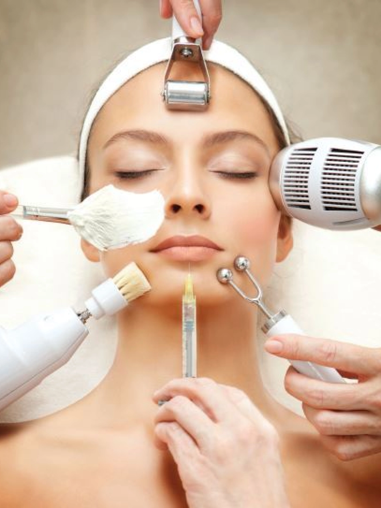 BEST MED SPA DR. Norman Rowe In Palm Beach, privilege is currency, and Dr. Norman Rowe trades handsomely. Known for improvements that never announce themselves, his work offers good results that make you feel relaxed, clear and fully yourself. 175 Bradley Place, Palm Beach, normanrowemd.com Photo by Alexander Novikov/Getty Images